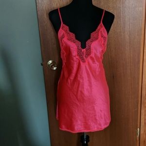 Victoria Secret criss cross back lingerie💰